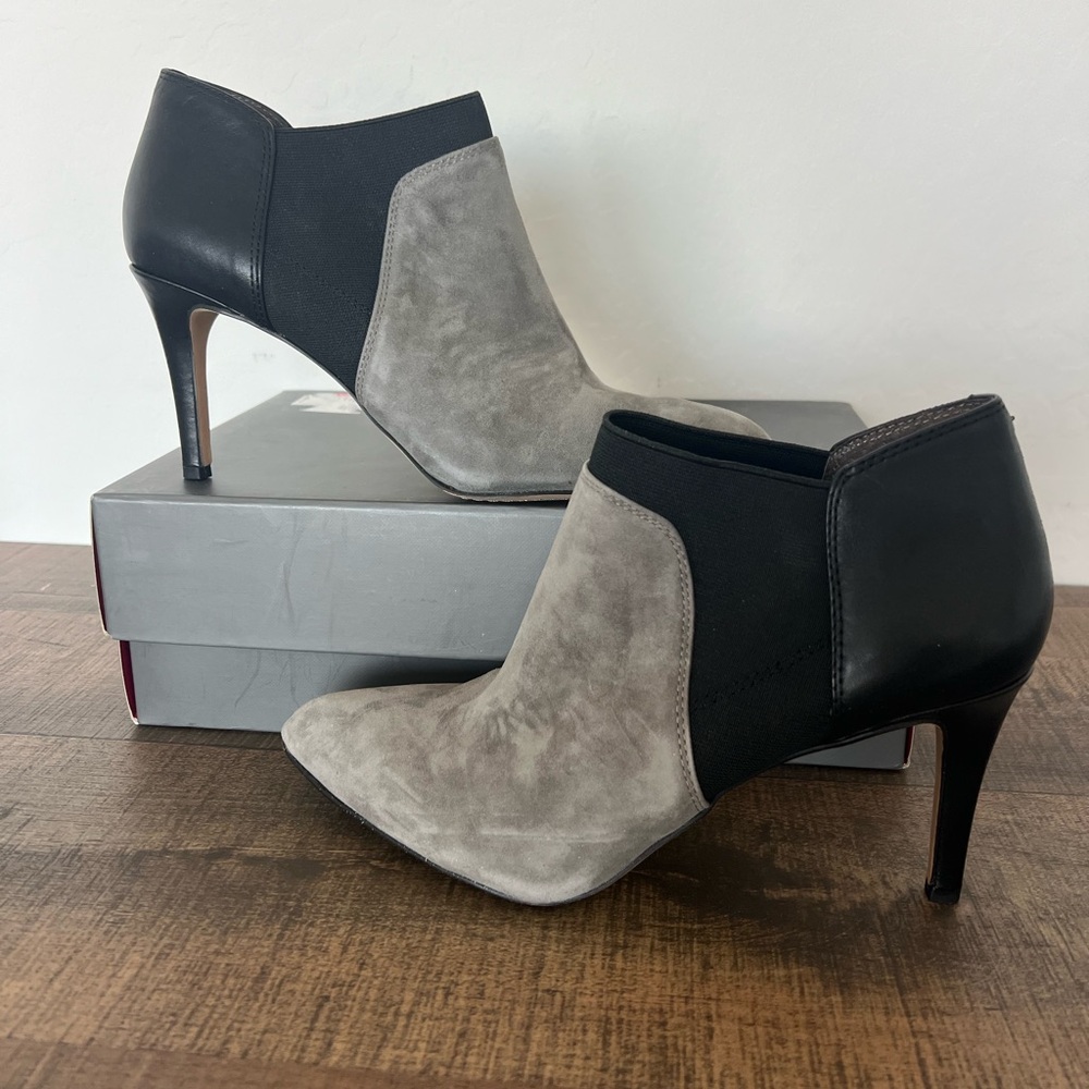 Vince Camuto Ankle Booties Sz. 9